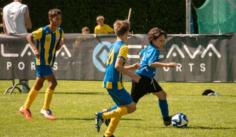 u10
