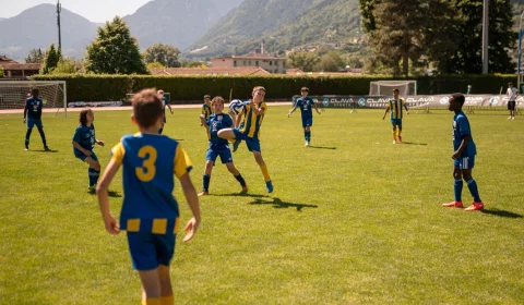 u10