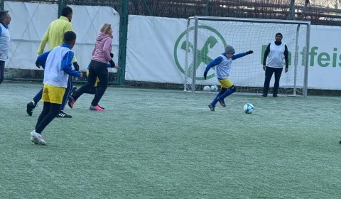 u10